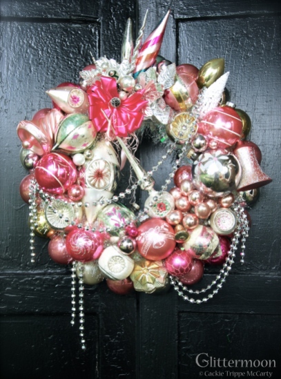 This is the wreath Mariah Carey bought in 2013, "Pink Parfait."