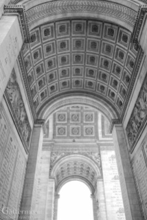Dans L'Arc. Inside the glorious Arc de Triomphe, Paris